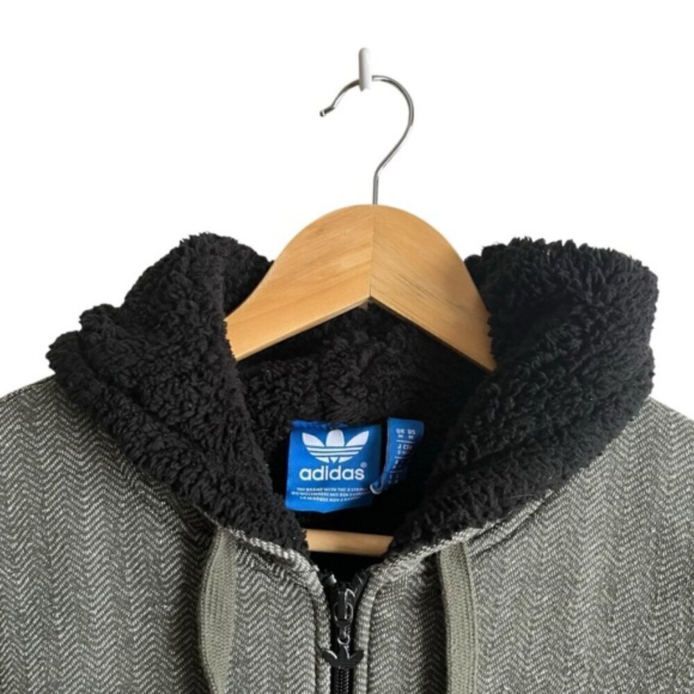 Adidas Sherpa Lined Zip Up Hooded Jacket Medium Green Chevron - Picture 3 of 15
